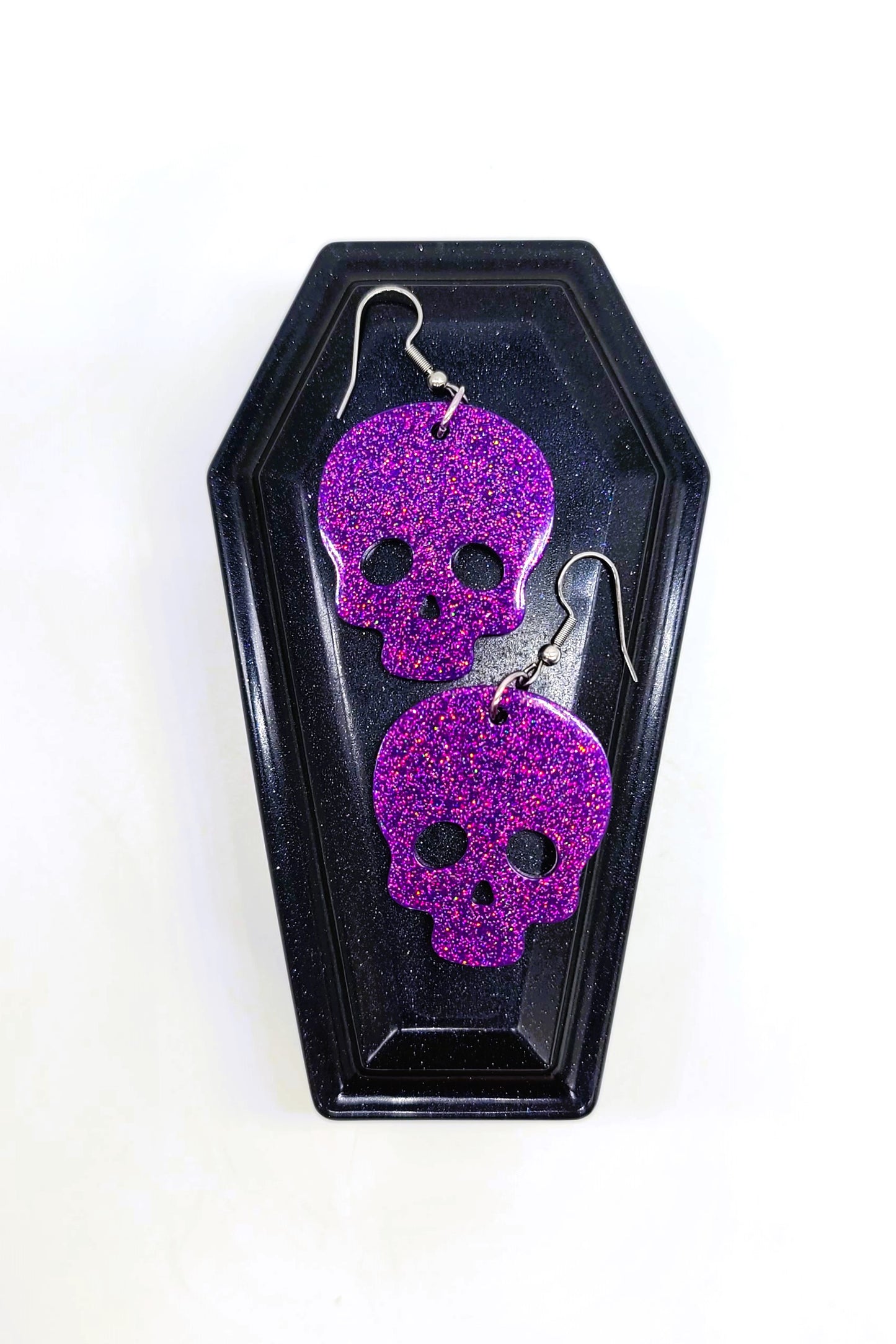 Spooky Halloween Skull Earrings - Eco-Friendly Resin