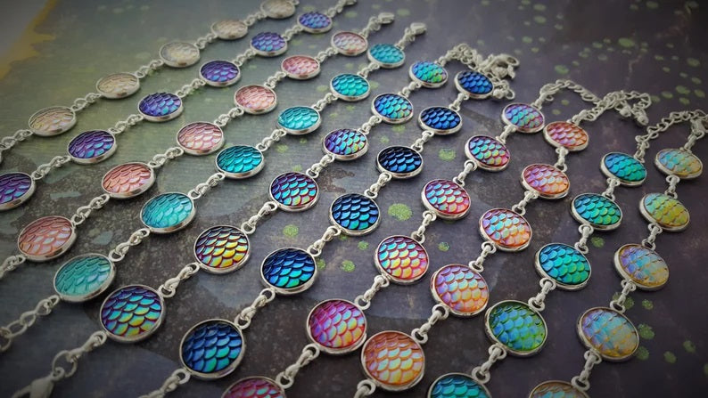 Iridescent Mermaid Scale Link Bracelet