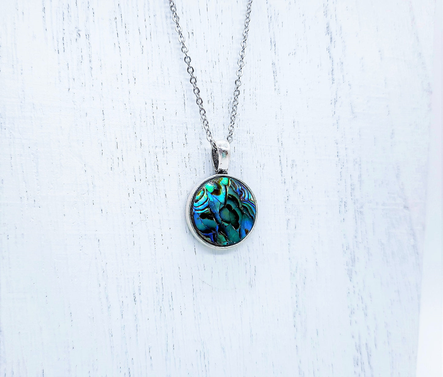 Cracked Abalone / Paua Seashell Pendant Necklace - Stainless Steel Hypoallergenic Chain - Lobster Claw Closure - Silver-Coated Brass Pendant