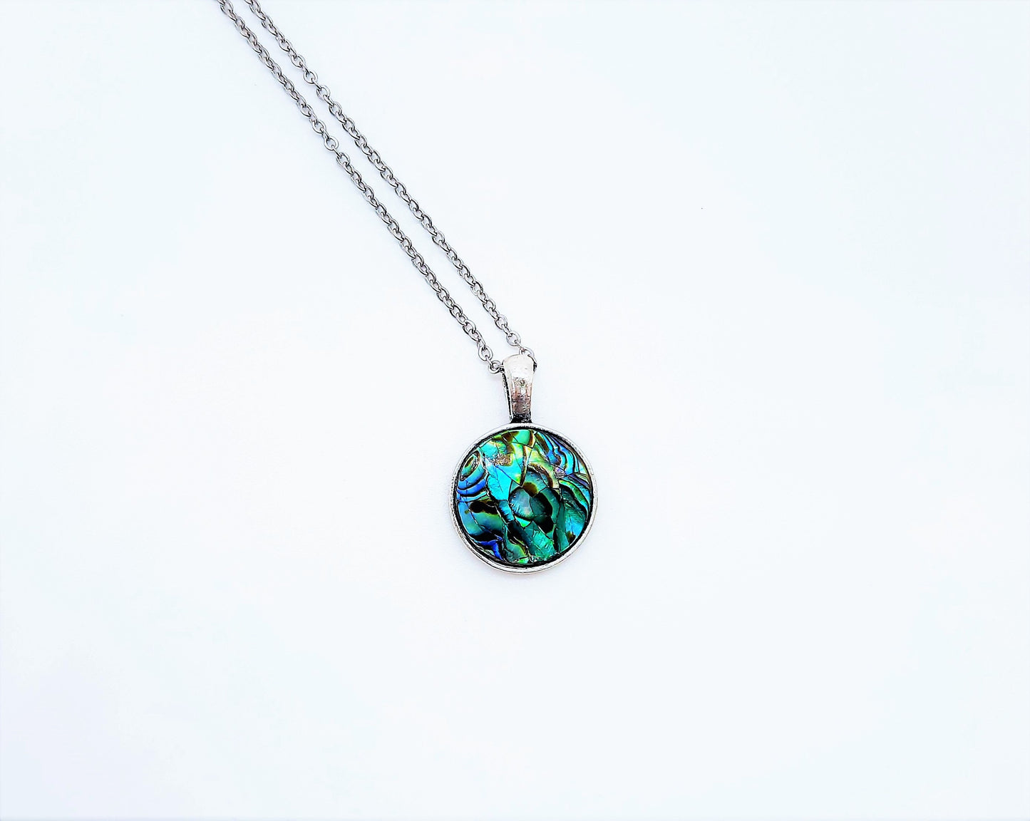 Cracked Abalone / Paua Seashell Pendant Necklace - Stainless Steel Hypoallergenic Chain - Lobster Claw Closure - Silver-Coated Brass Pendant