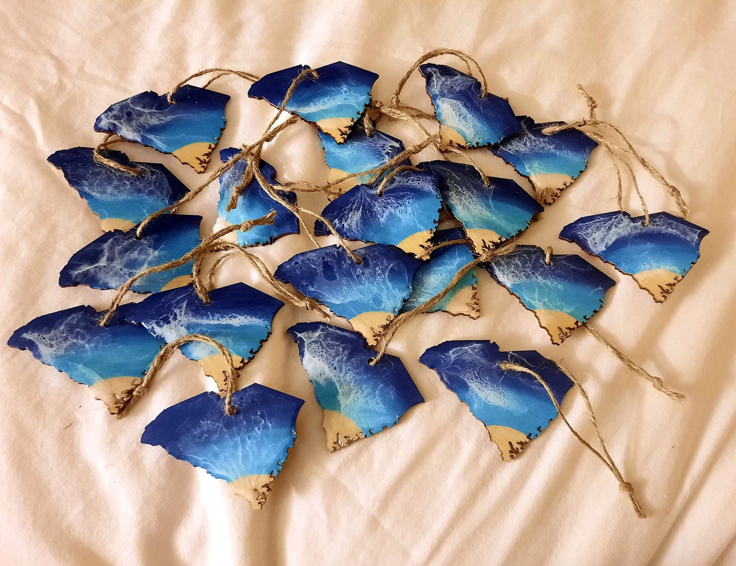 Handmade Eco-Friendly Resin Ocean / Beach / US State Christmas Ornament - North Carolina, South Carolina, Virginia, Georgia, Florida, etc.