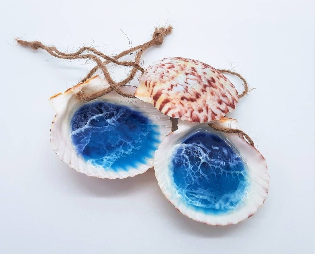 Handmade Resin and Wood Christmas Ornament/Ocean/Beach/Sealife -Shark, Whale Tail, Mantaray, Mermaid Tail, Starfish, Sand Dollar, Seashell