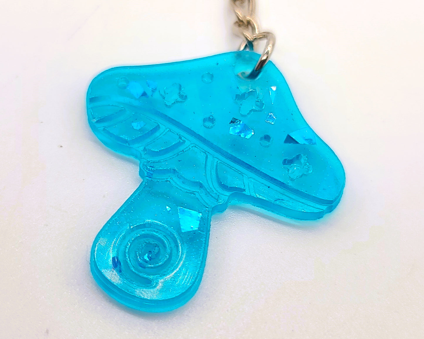 Holographic Mushroom Shaped Key Chain - Eco-Friendly Resin