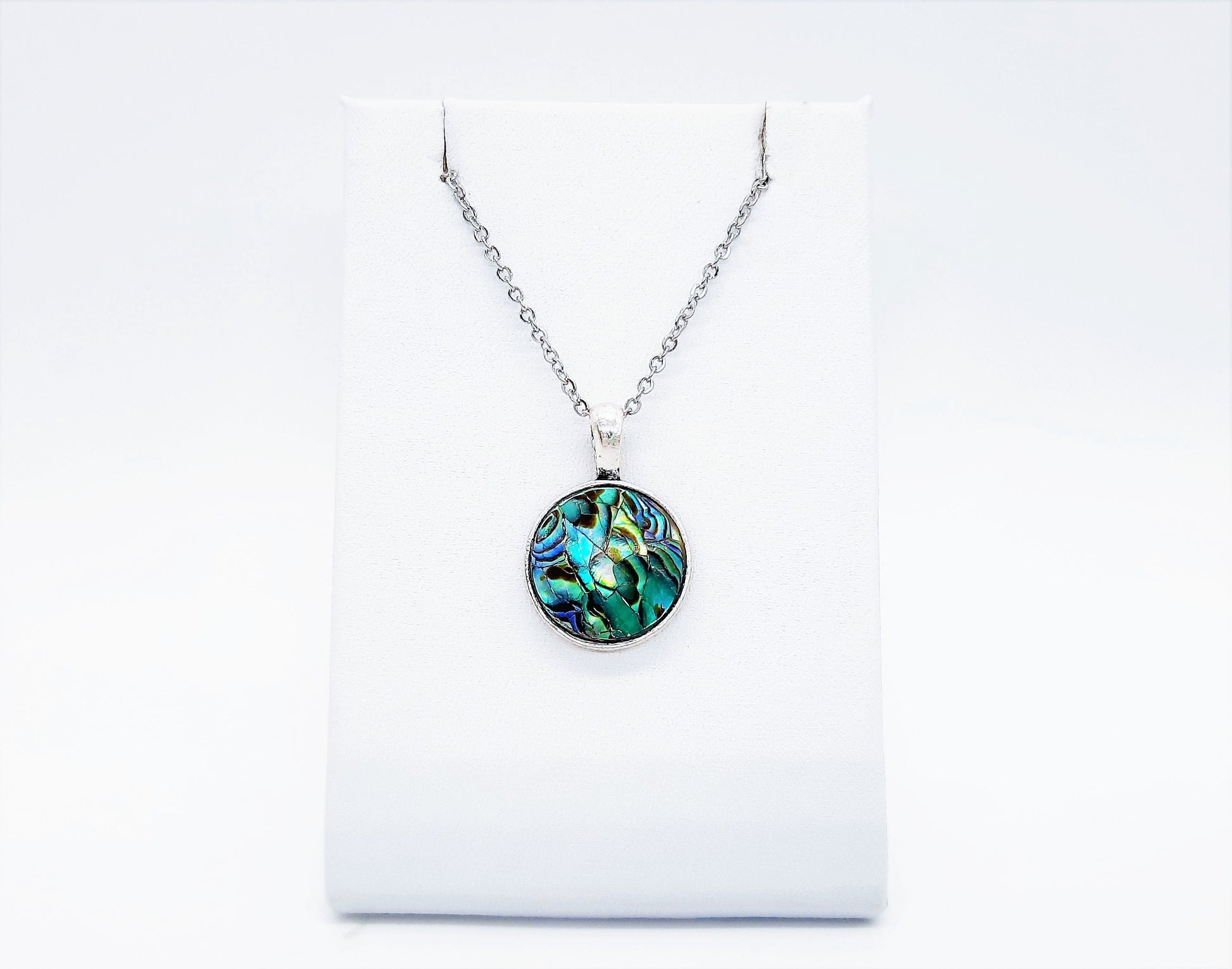 Cracked Abalone / Paua Seashell Pendant Necklace - Stainless Steel Hypoallergenic Chain - Lobster Claw Closure - Silver-Coated Brass Pendant