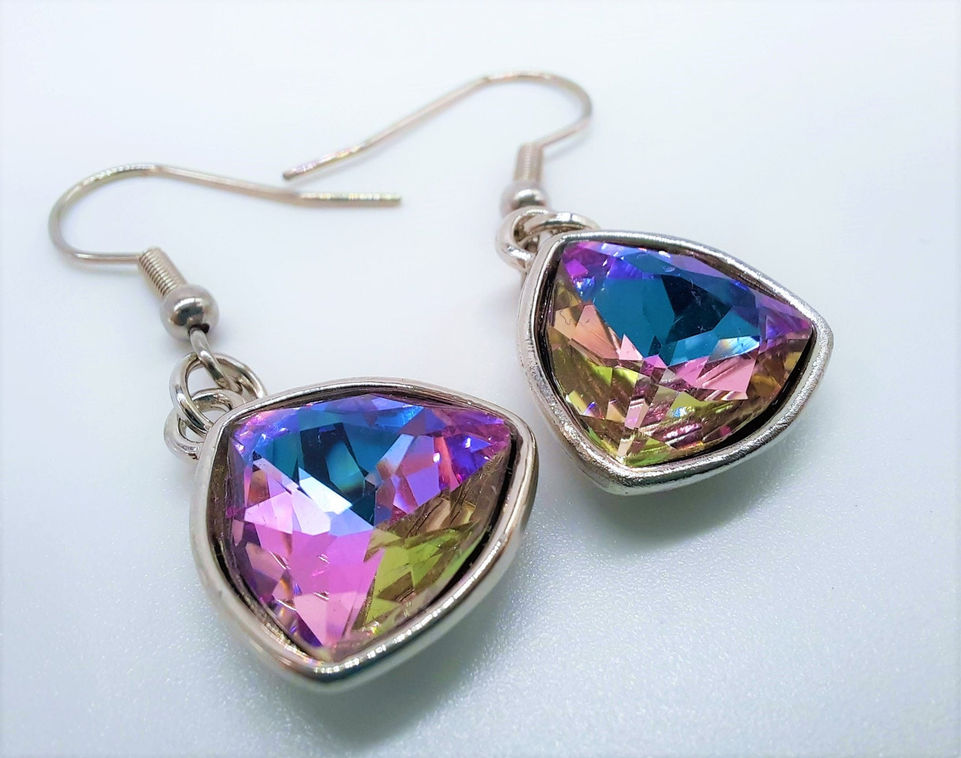 Handmade / Handcrafted Multifaceted Purple Rhinestone Triangle Pendant Earrings - Hypoallergenic Stainless Steel Ear Wire Hooks - Amethyst